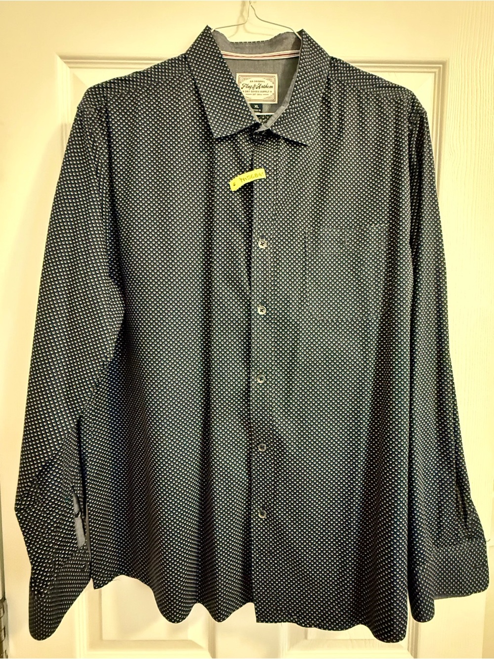 Men's Black Micro-Dot Long-Sleeve Button-Down Shirt XL